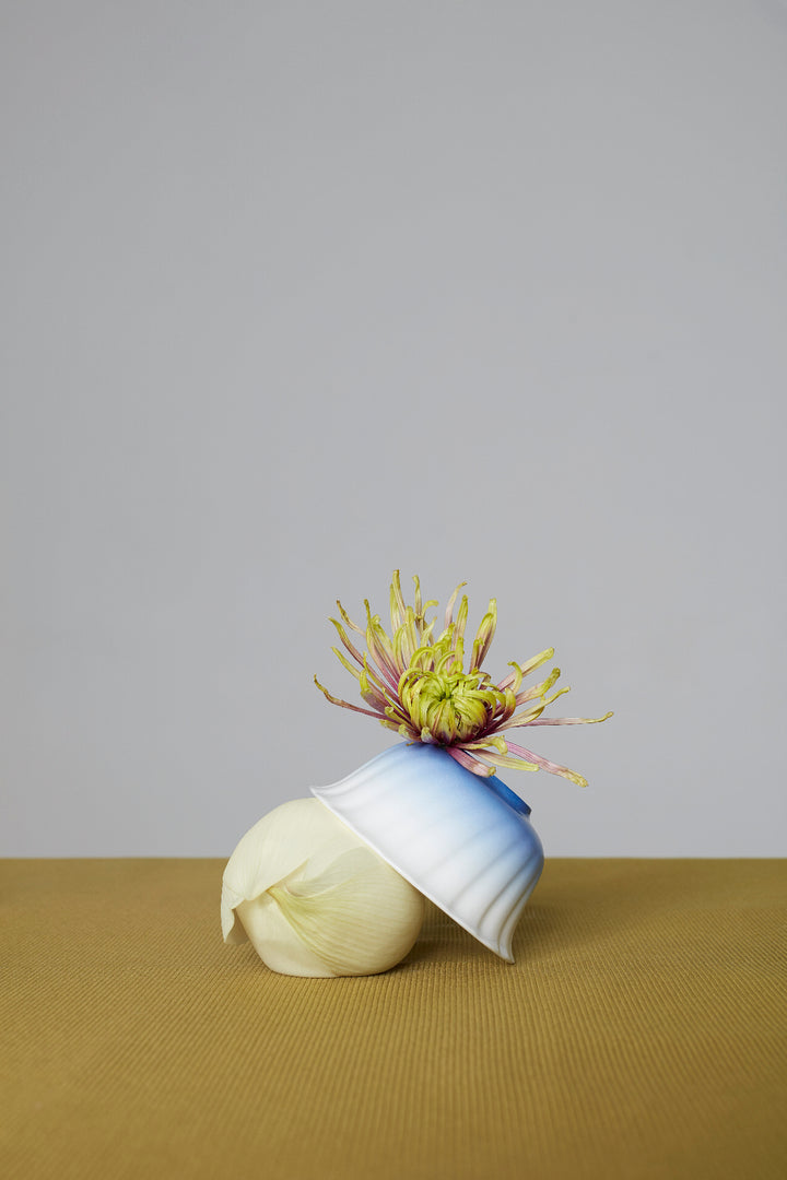 Blue-Dyed Floral Rim Small Bowl